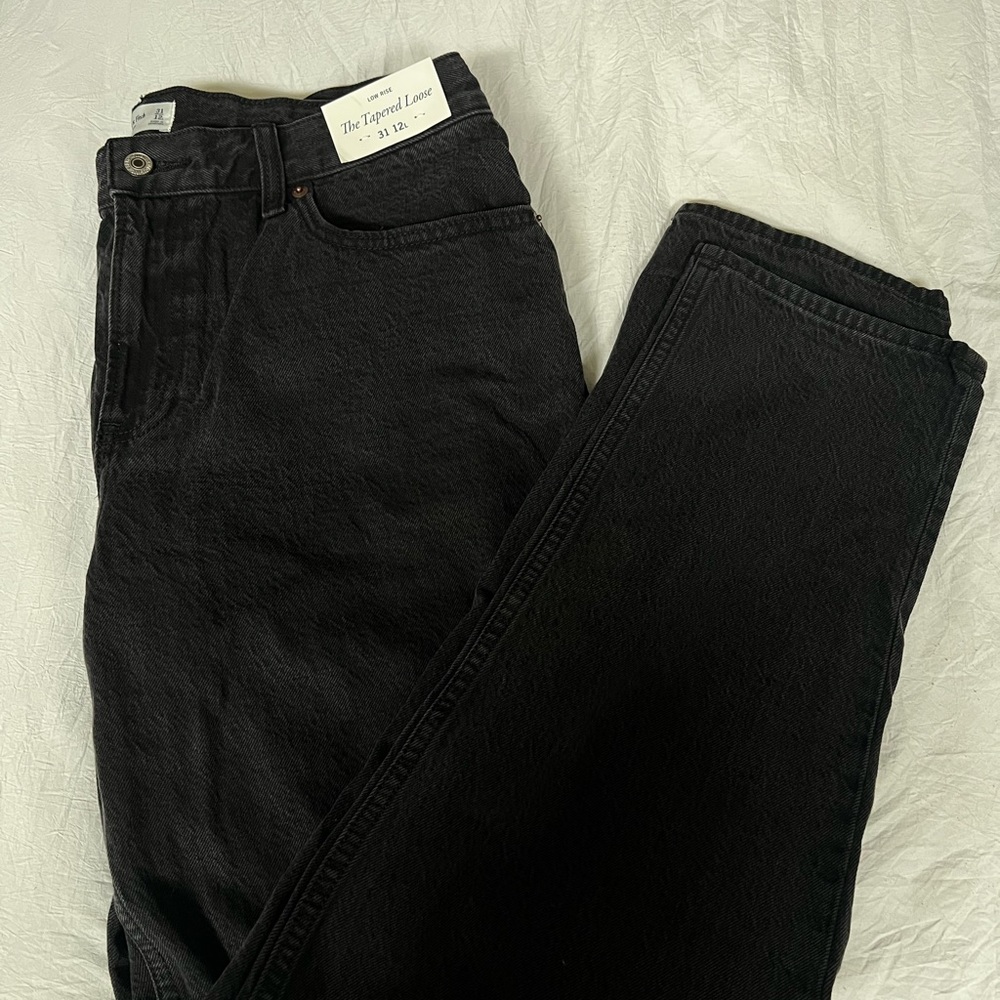 NWT Abercrombie & Fitch Low Rise Stack Tapered LONG Jeans – Black Denim